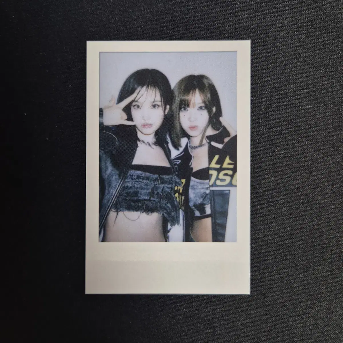 Triples jiyeon Nien UnitPoka polaroid AlbumPoka VV