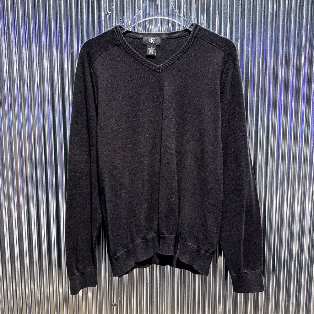 Kelvin Klein Cotton V-Neck Knit (Domestic L) CE244