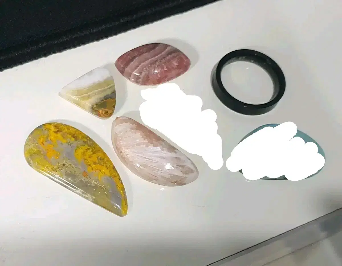 Gemstones sell (Bumblebee agate, rhodochrosite, rima, scholesite