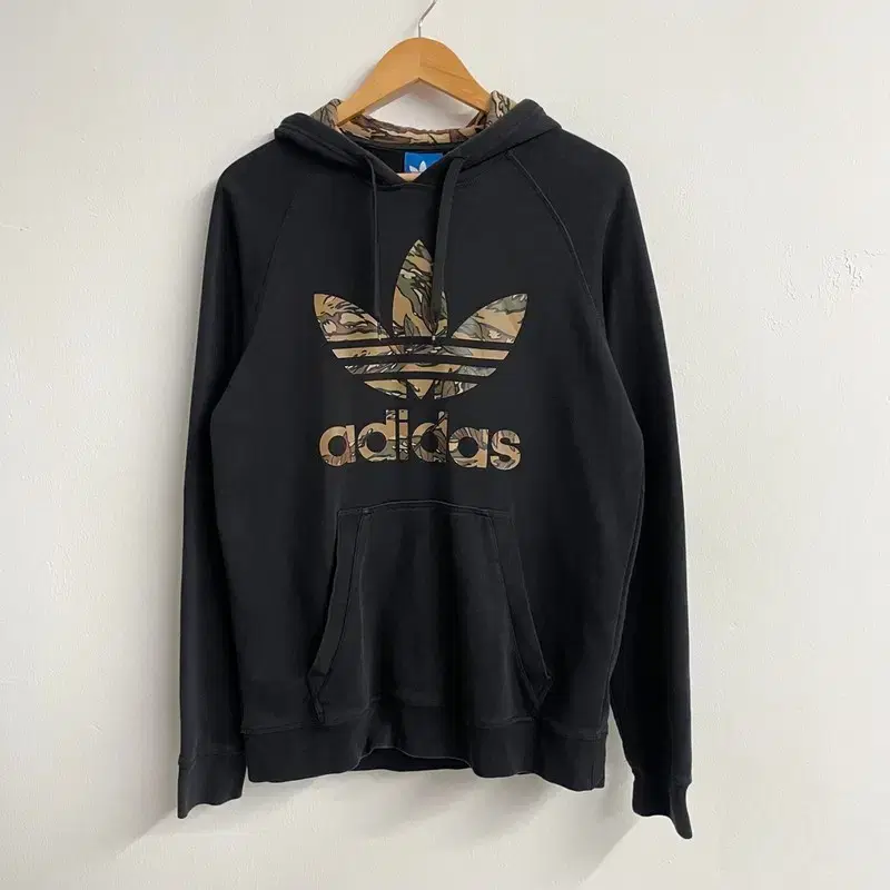 [105] Adidas Big Logo Camo Hoodie Black