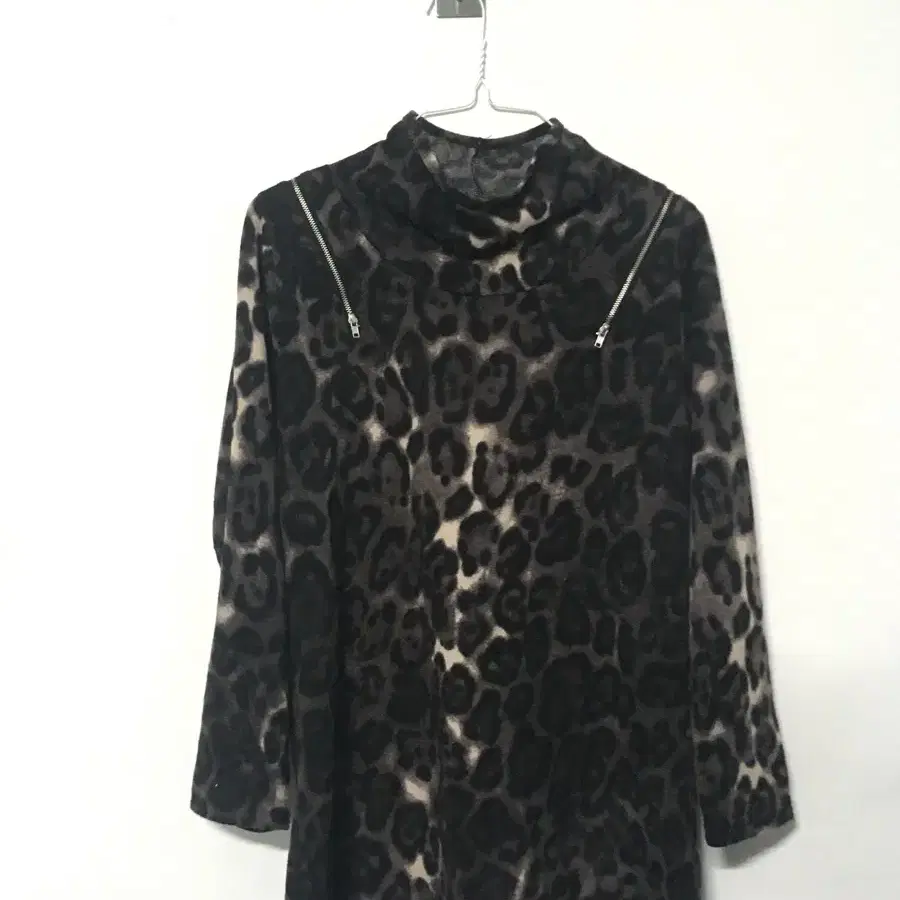 leopard punky zip long sleeve