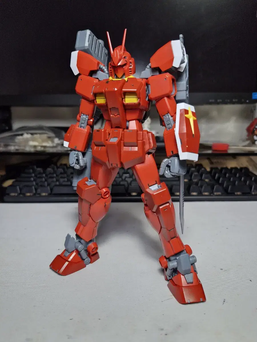 MG Amazing Red Warrior