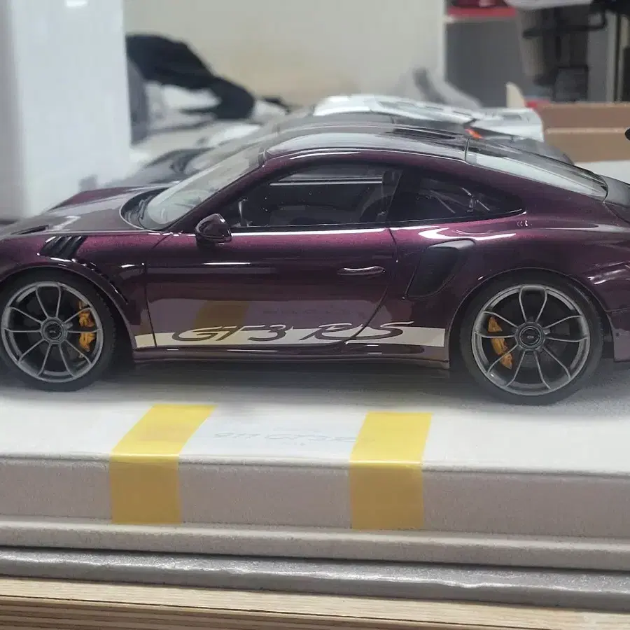 1:18 메이크업 포르쉐 911GT3RS