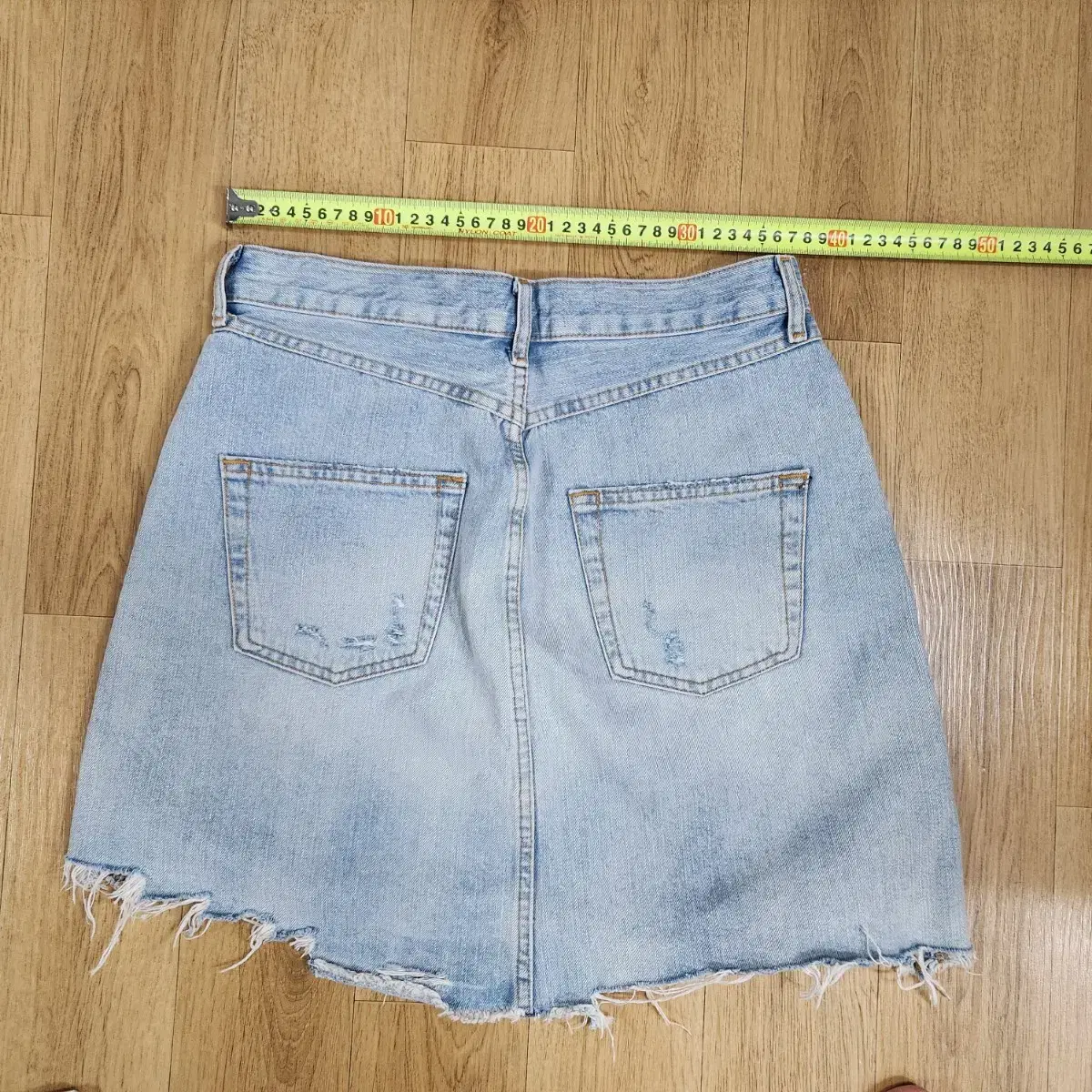 ZARA.청스커트.M사이즈.55.66.66반까지.자라.치마.스커트