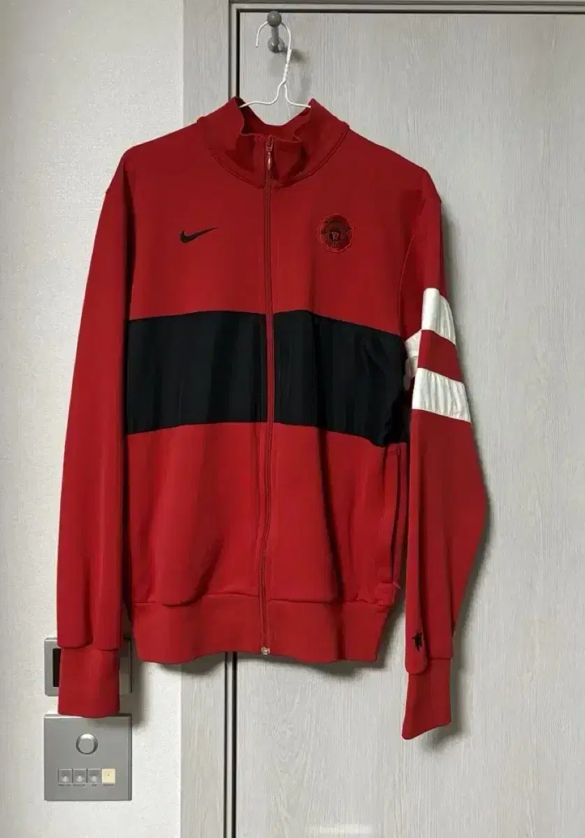 Nike Manchester United Tracktop Jersey (true to size)