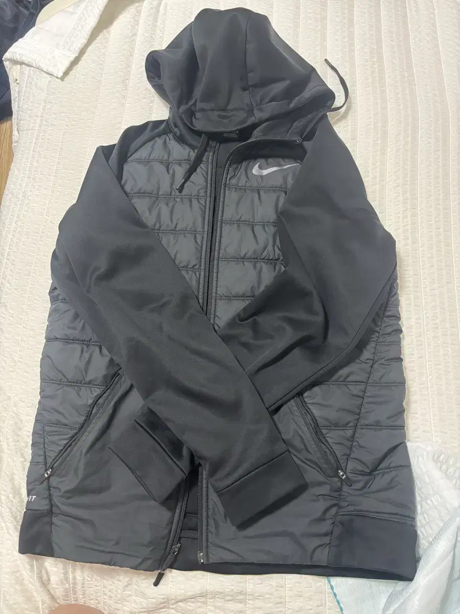 Nike Aerial Hooded Jacket