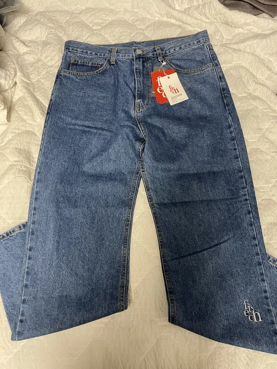 FETCH sells straight denim