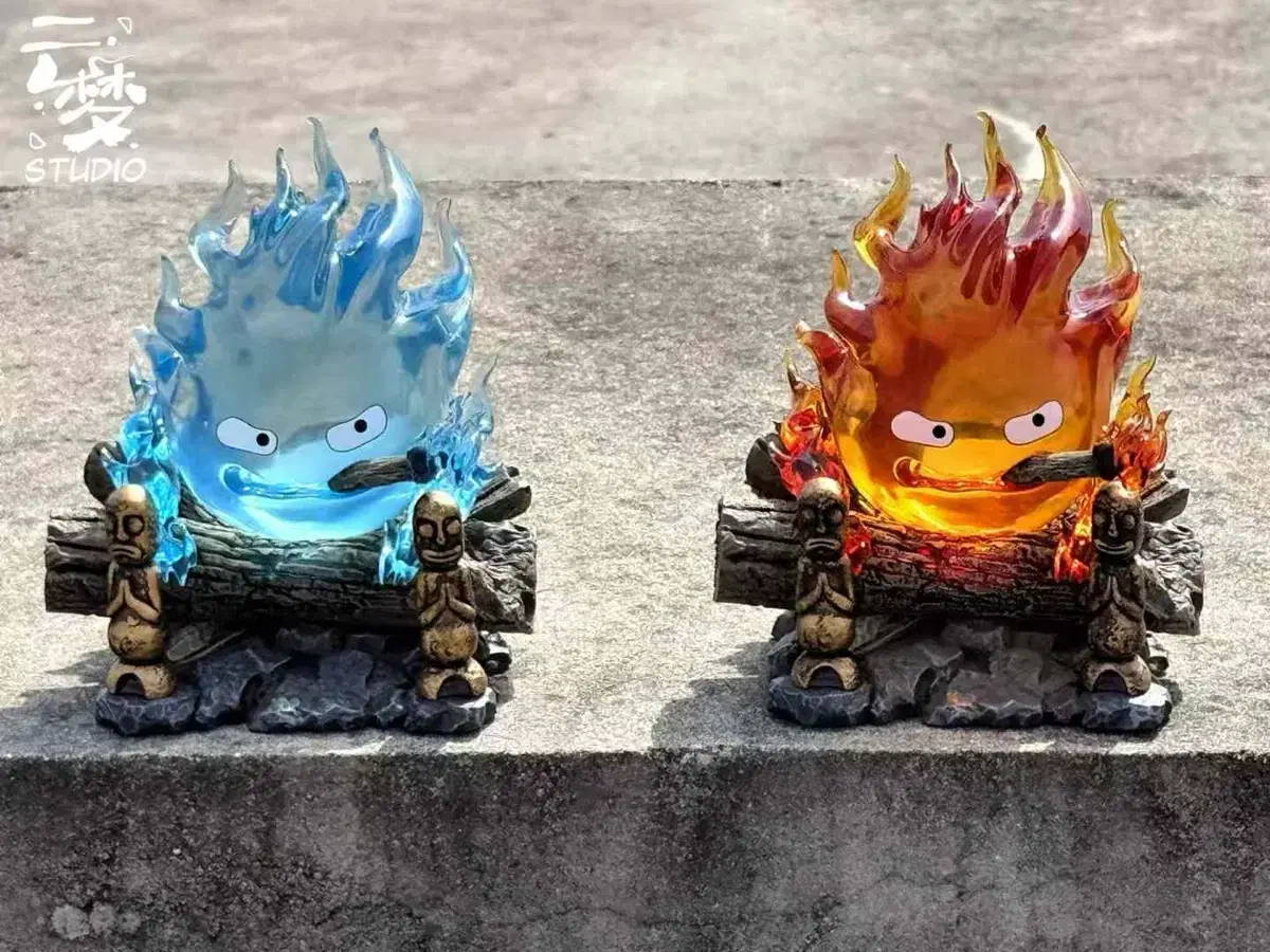 (Pre-Order)Cloud Calcifer Resin Statue of HowlMovable Castle Ghibli Figure