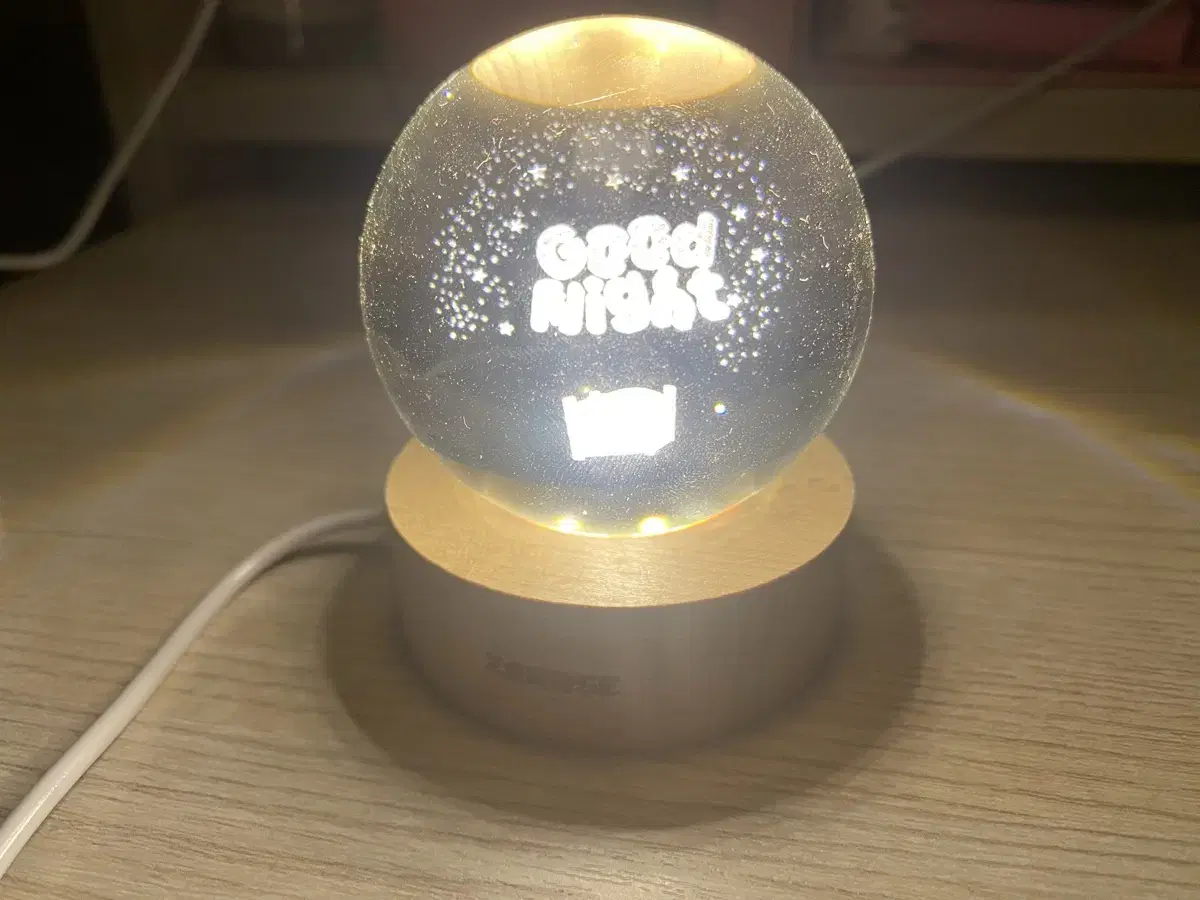 Zerobaseone seasons greetings sells mood lights !