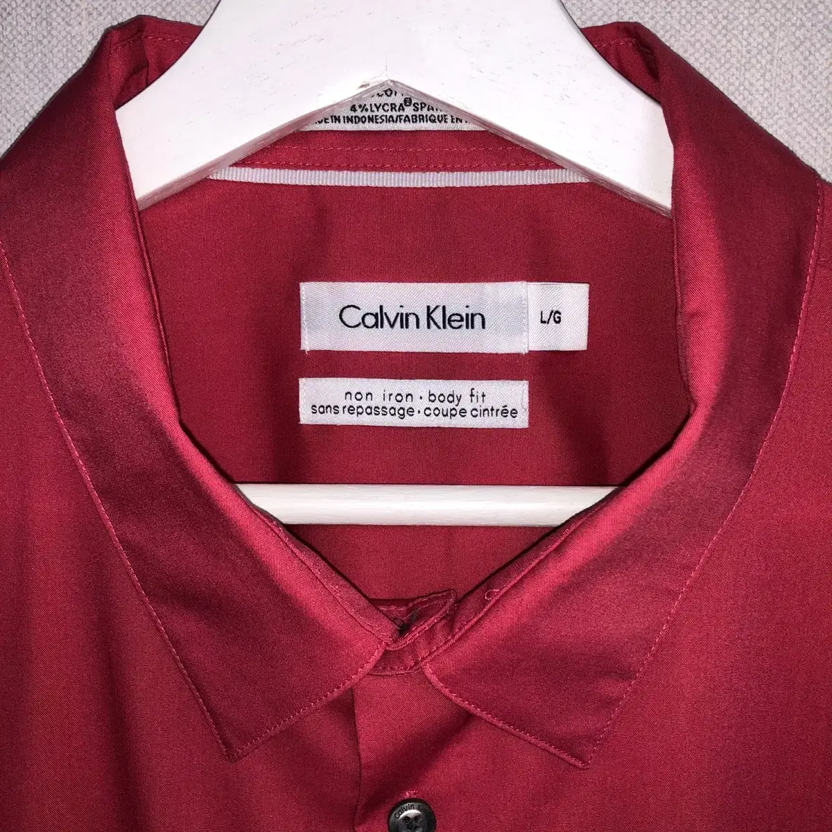 Calvin Klein 레드 셔츠 (L)