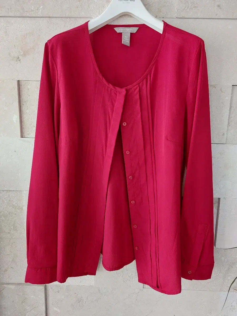 Women's blouse (Banana Republic)