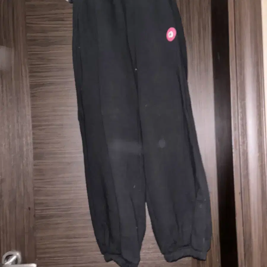 에즈이프 캘리 WIDE JOGGER PANTS BLACK