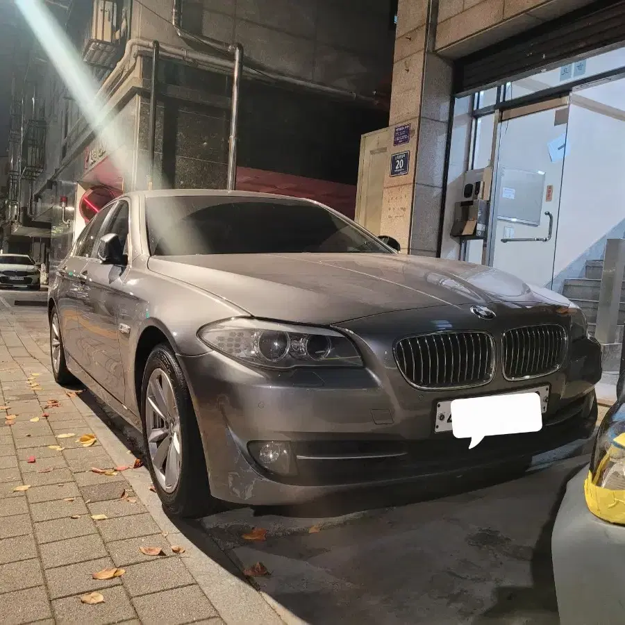 BMW 5시리즈 F10 조라이트.모둘포함 앗세이 사용감있어서 싸게팜