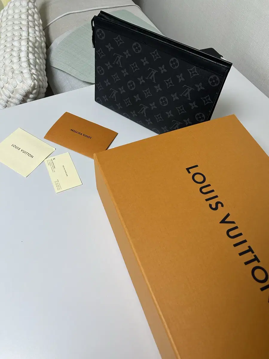 Louis Vuitton Pochette Boyage