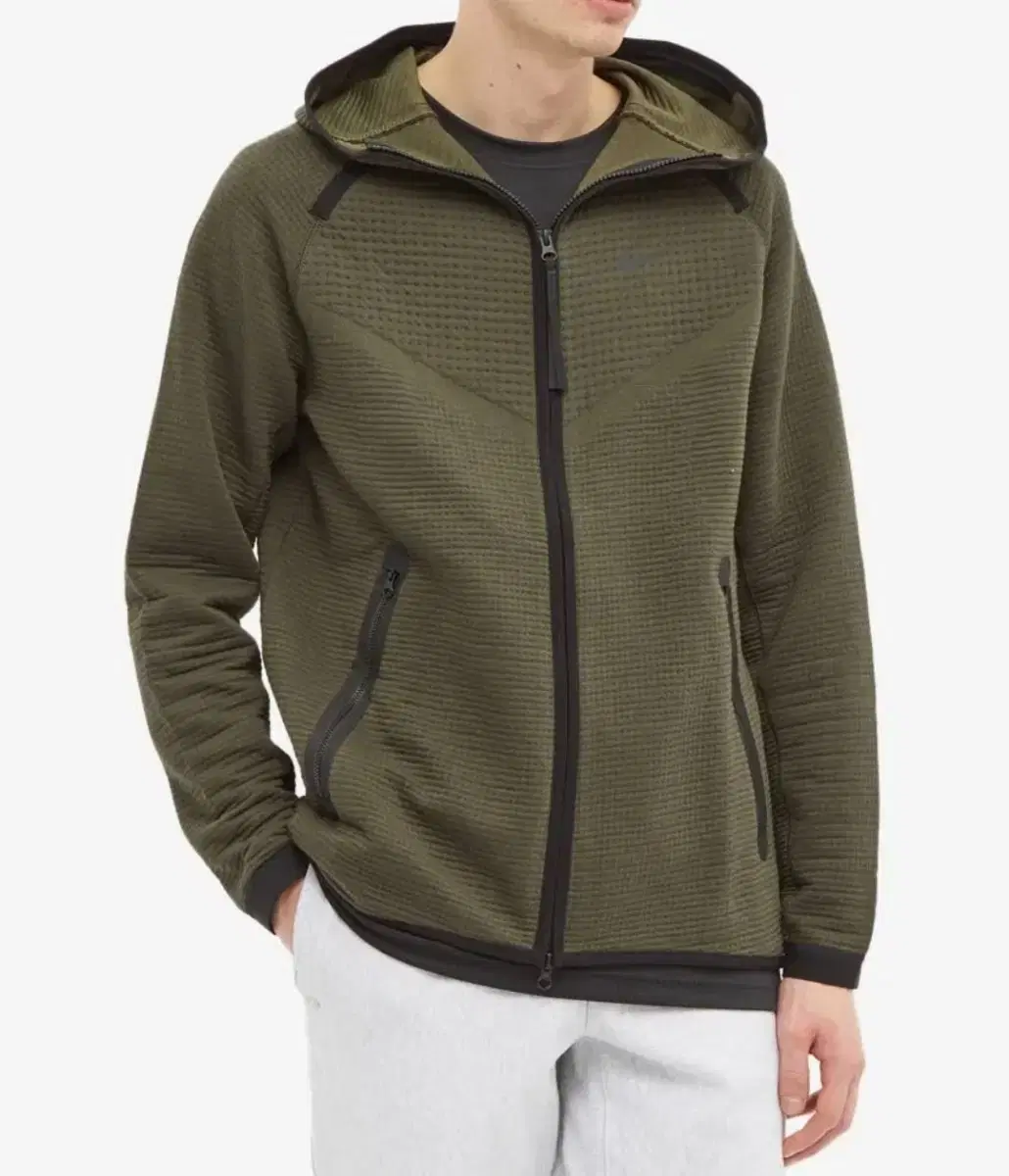 Nike Sportswear Techpack Windrunner Hoodie M (100)