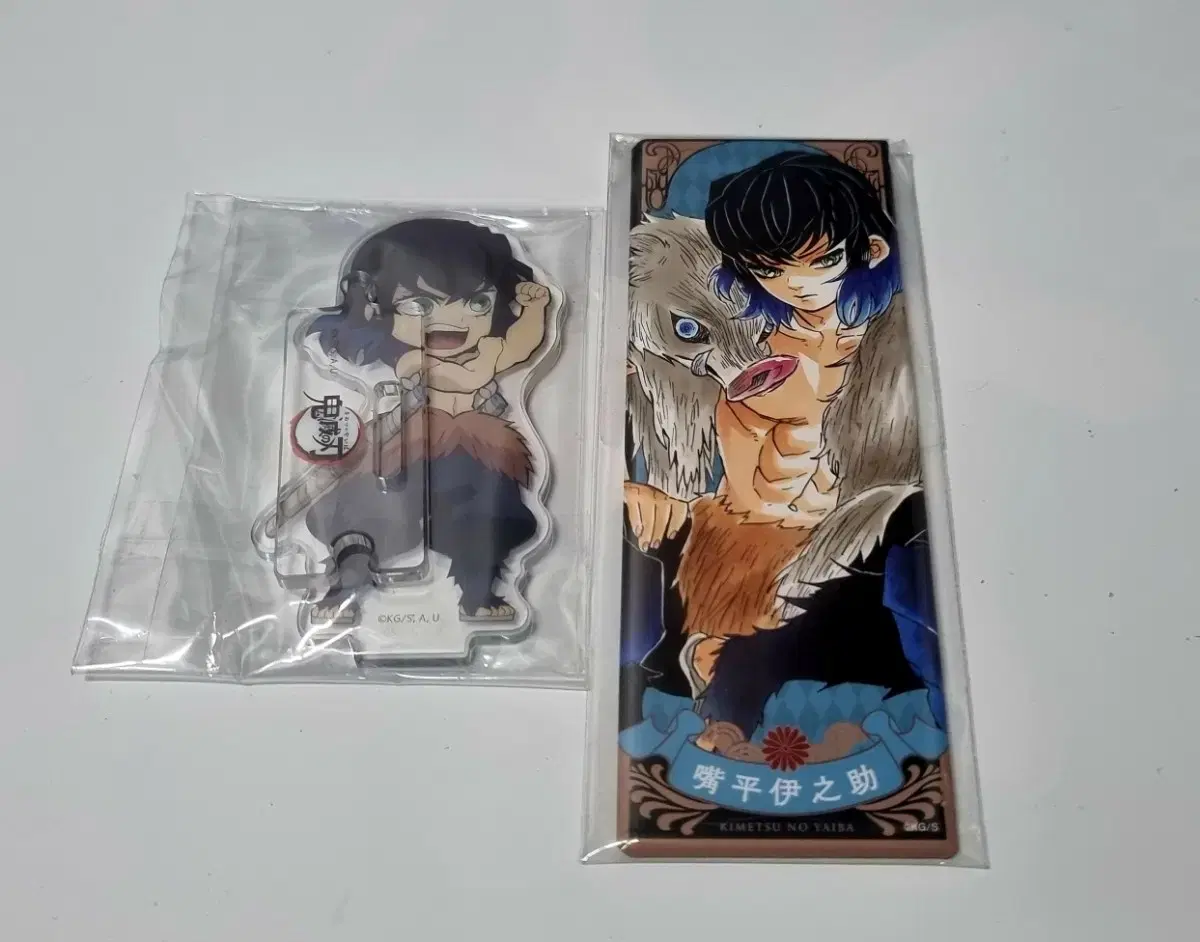 Demon Slayer Blade ConnectionAcrylic LongcansBadge Inosuke