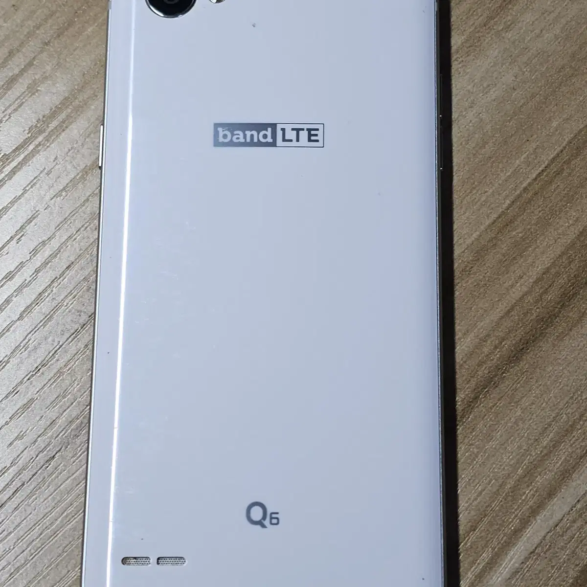 LG Q6 ( X600 )