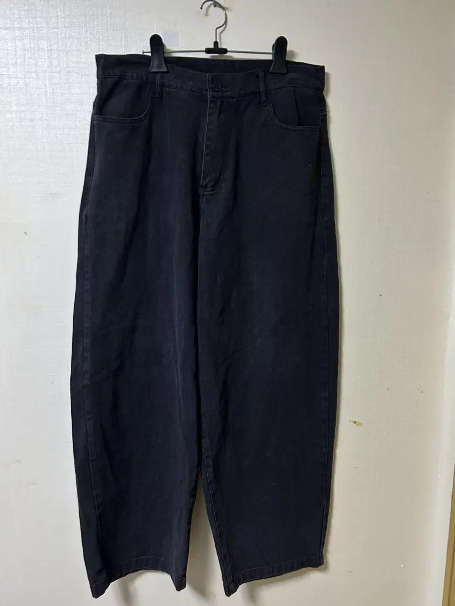 No Manual Symbol Wide Leg Pants Size M