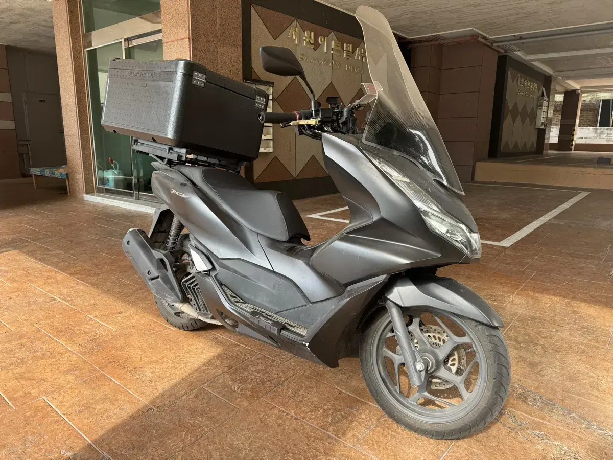 2022년식 ABS PCX 125cc 팝니다.