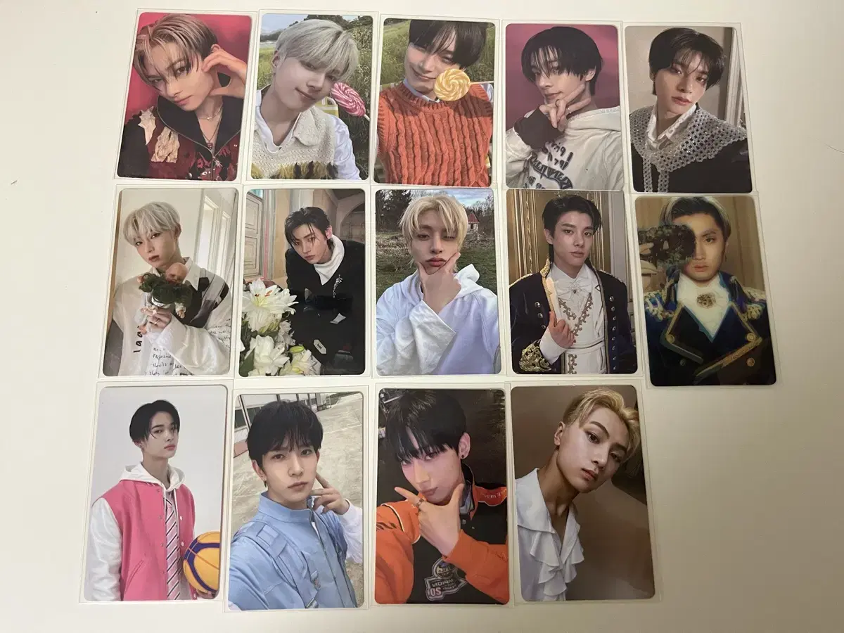 source)enhypen photocard in bulk