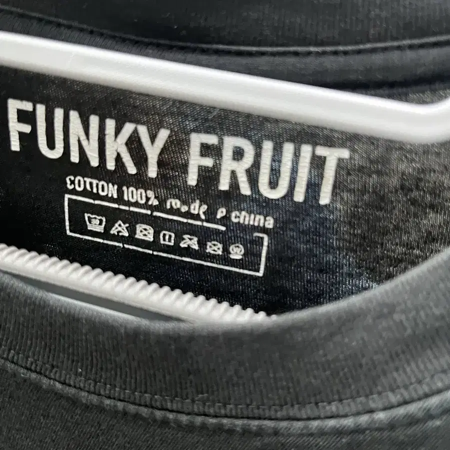 Funky fruit 반팔티셔츠 판매 양산형 지뢰계 중성계