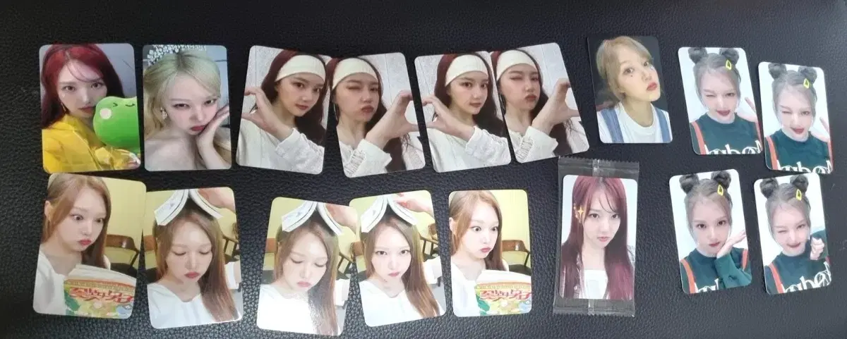 Yerin unreleased photocard sells