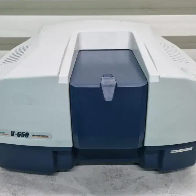 JASCO V-650 Spectrophotometer  분광광도계