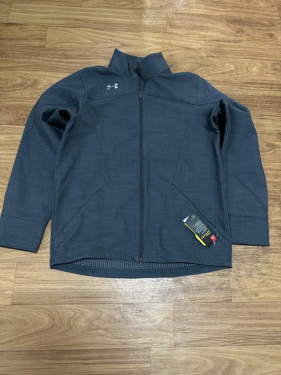 [105] Under Armour Jacket