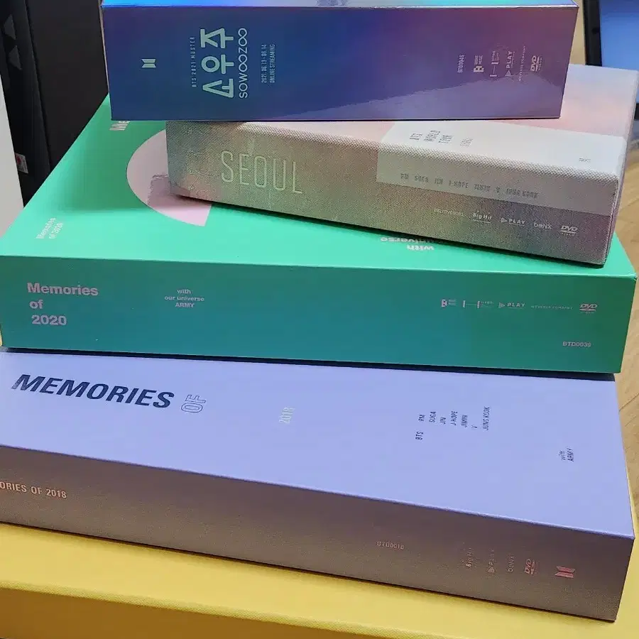 방탄소년단 BTS DVD, MEMORIES, ARMY ZIP 판매