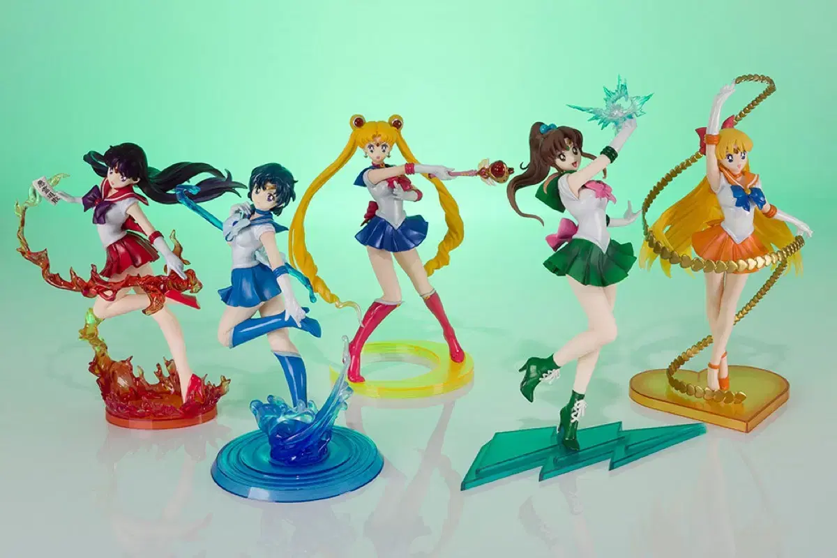 Vahn Figure Arts Zero Sailor Moon Figures full set sell in bulk