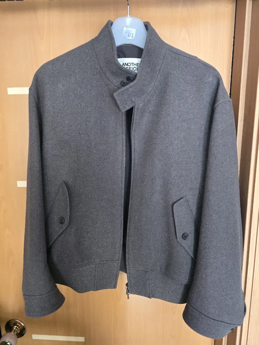 Another Office 23FW Herrington jacket sells size 3