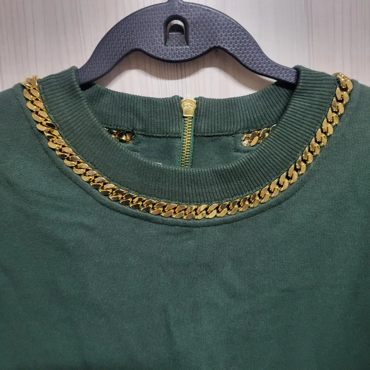 Burberry Keum Necklace Sweatshirt