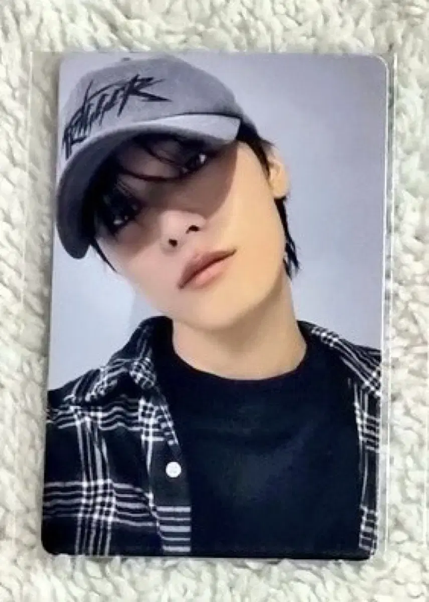 The Boyz pop up Ballcap juyeon photocard WTS