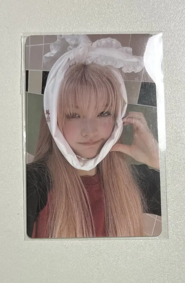 Eilidh Iroha pop up weverse photocard sealed photocard ld