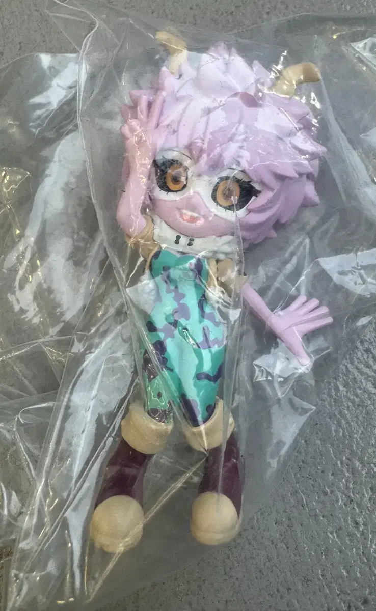 My Hero Academia Ashido mina figure is for sale!