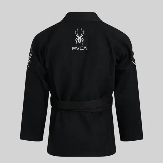 스파이더 RVCA 판매합니다 ! 사이즈 100, 거주지 : 부산