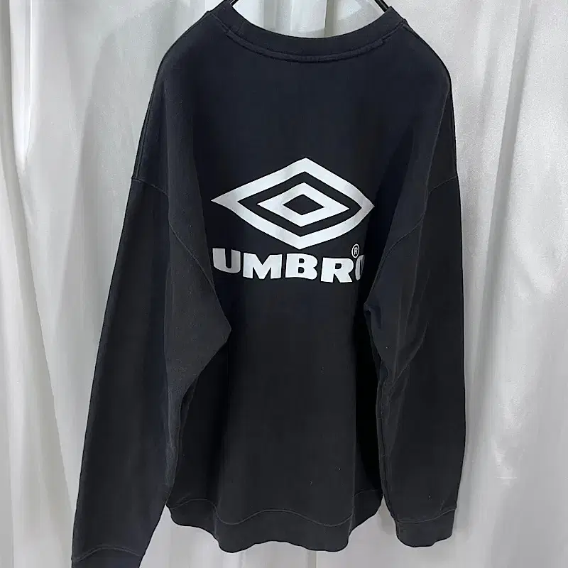 UMBRO 엄브로