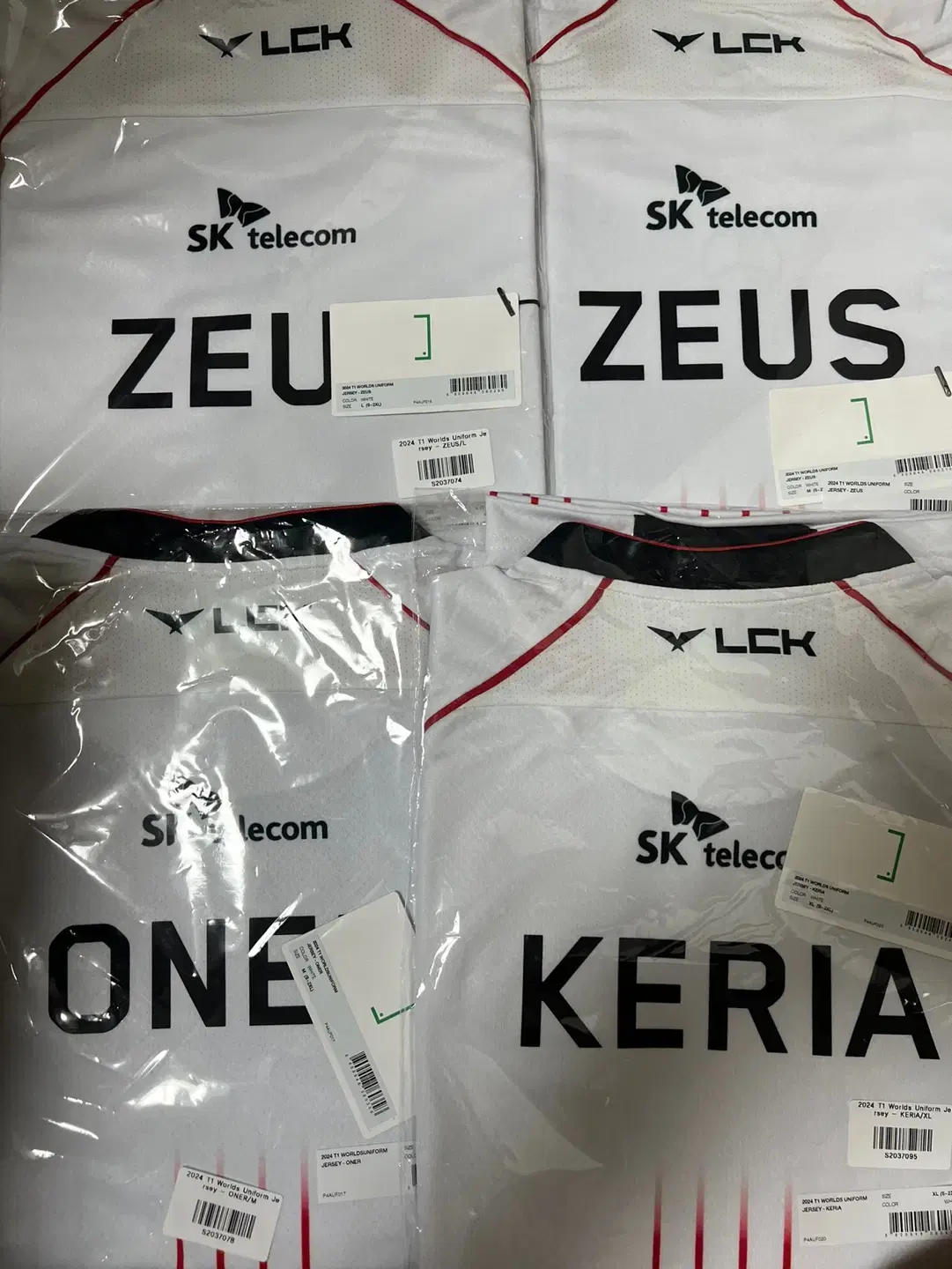 [M,L,XL]2024 T1 Worlds WORLDS Authentic Jersey - New