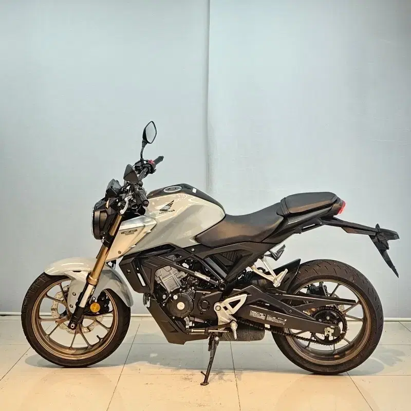 cb125r[혼다]21년식 시멘트컬러 부산김해창원양산울산대구대전구미광주