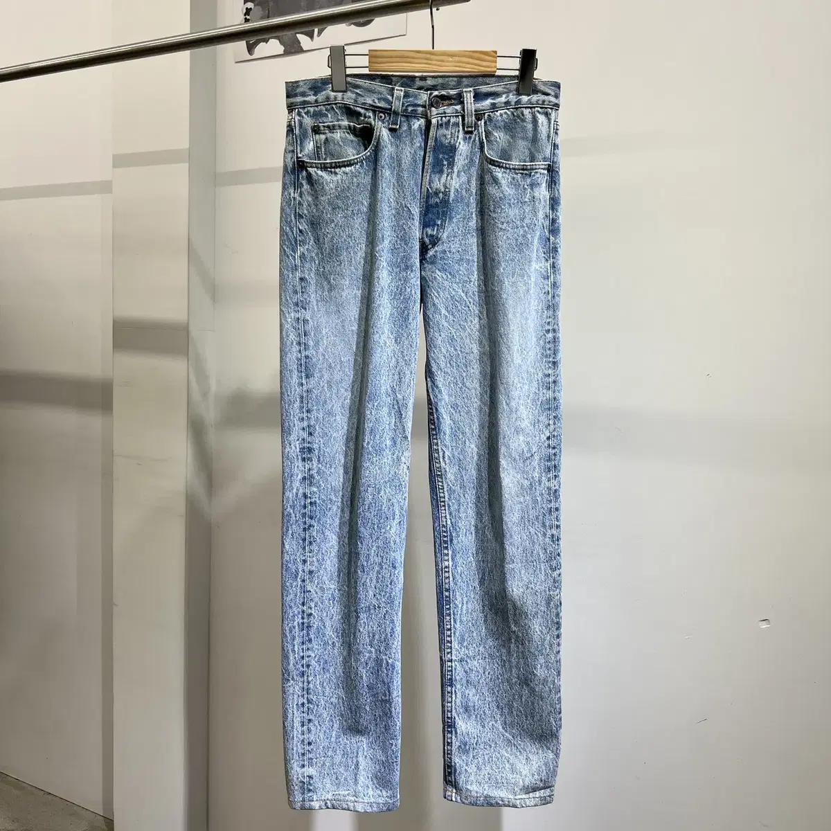 90's LEVIS 501 (Made in USA)