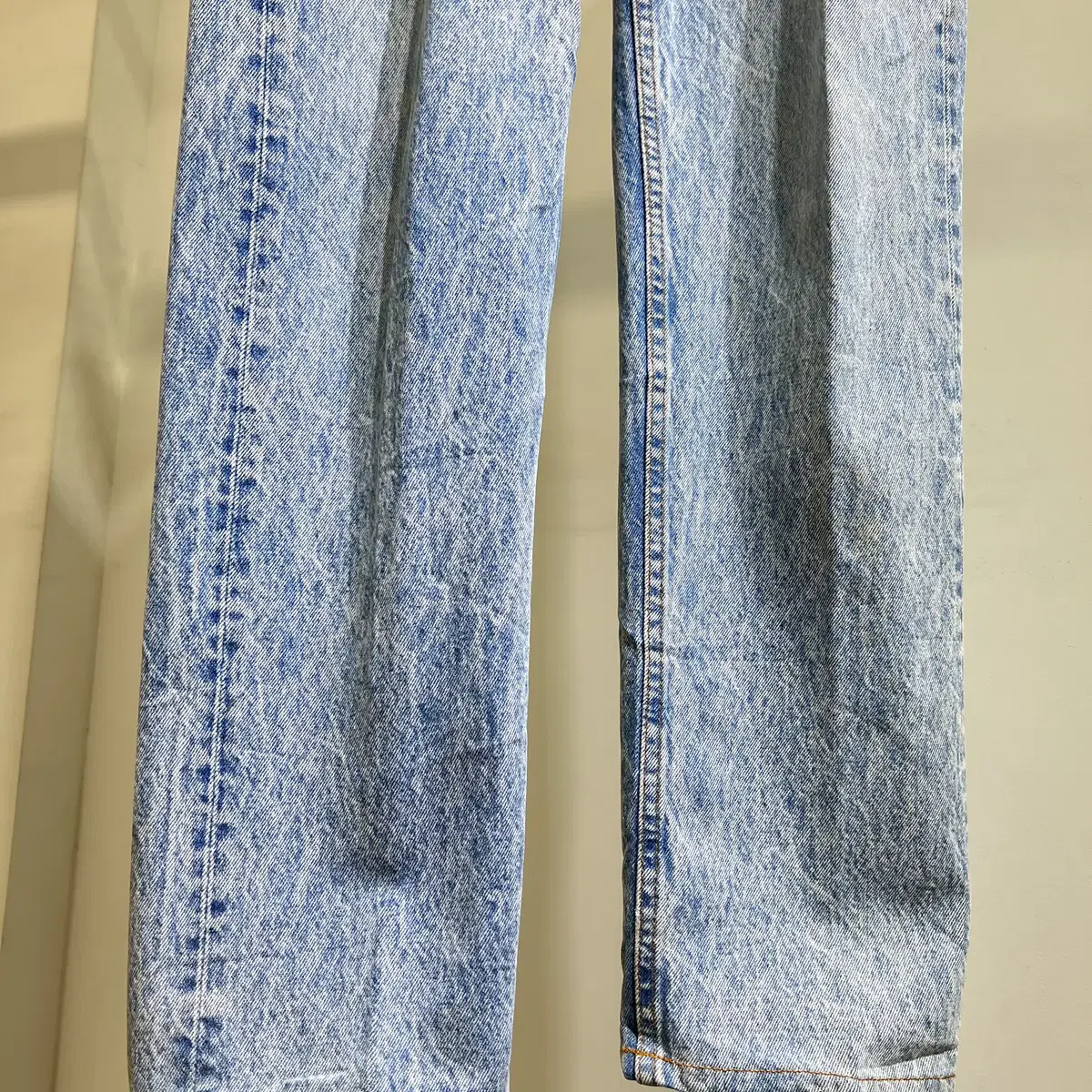 90's LEVIS 501 (Made in USA)