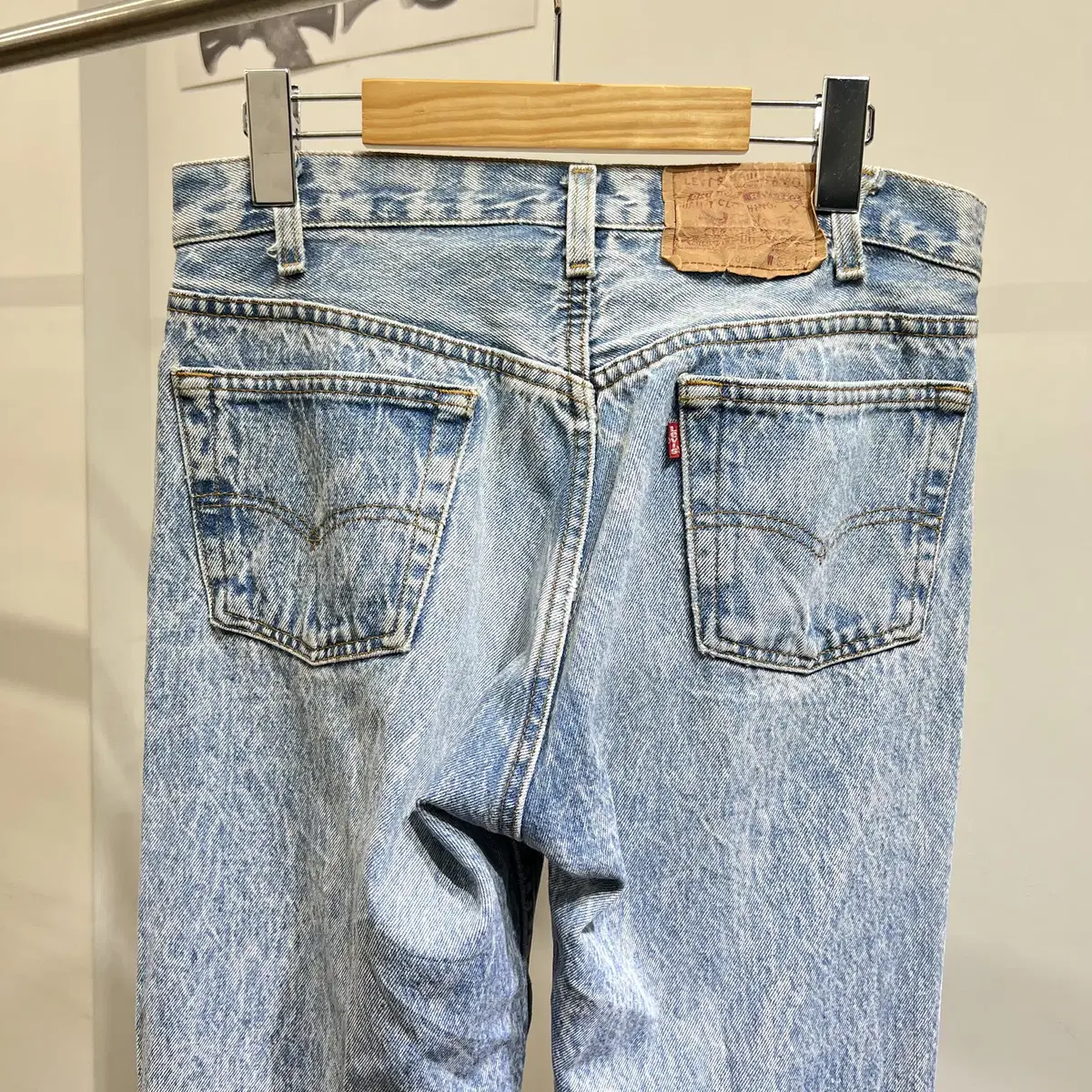 90's LEVIS 501 (Made in USA)