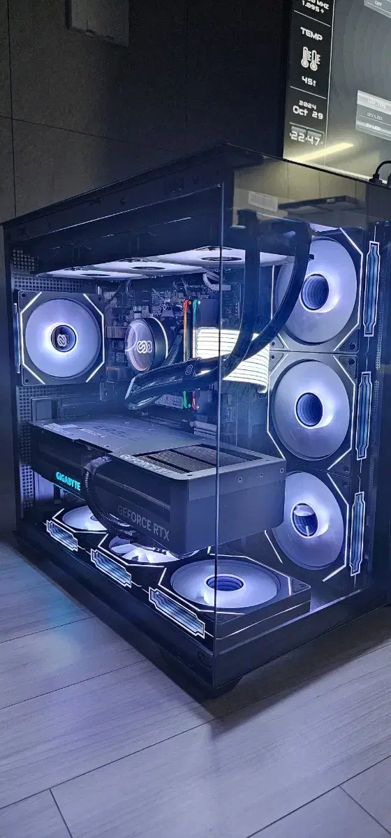 7800X3D RTX4070S본체 급처