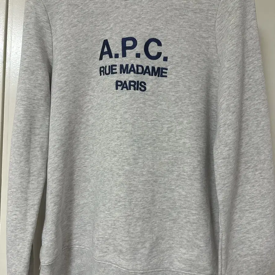 A.P.C 맨투맨(아페쎄)