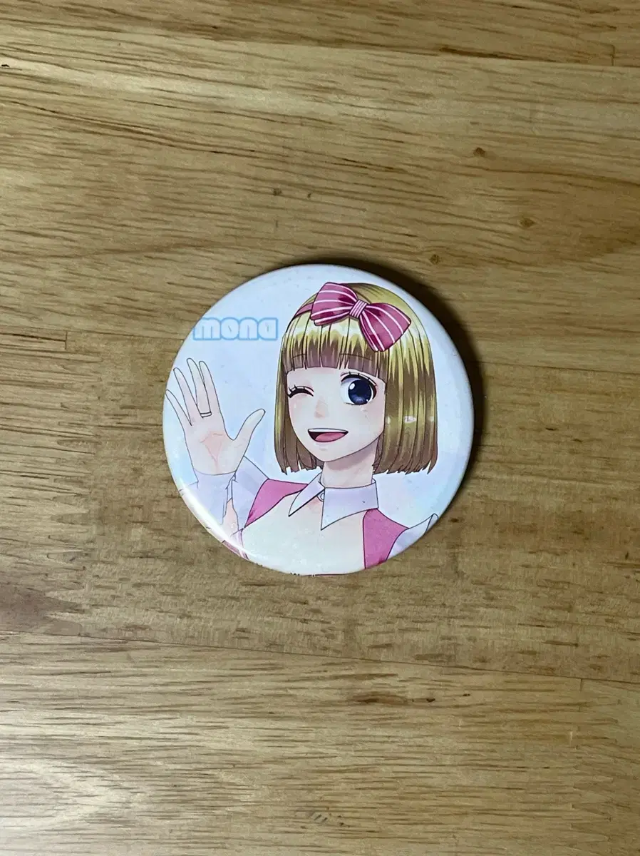 Honeyworks Mona CanBadge