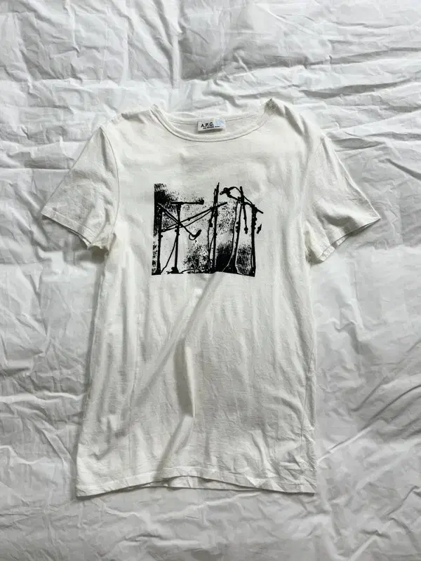 APC print t-shirts