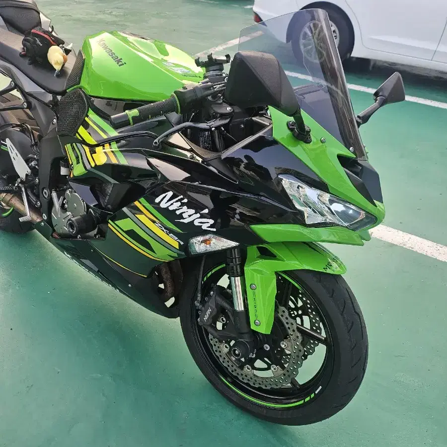 상태 완전 좋은 19년식 가와사키 ZX6R 하프 풀배기