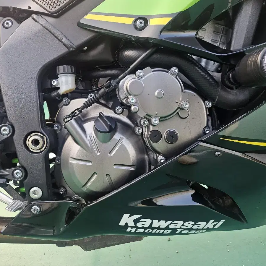 상태 완전 좋은 19년식 가와사키 ZX6R 하프 풀배기