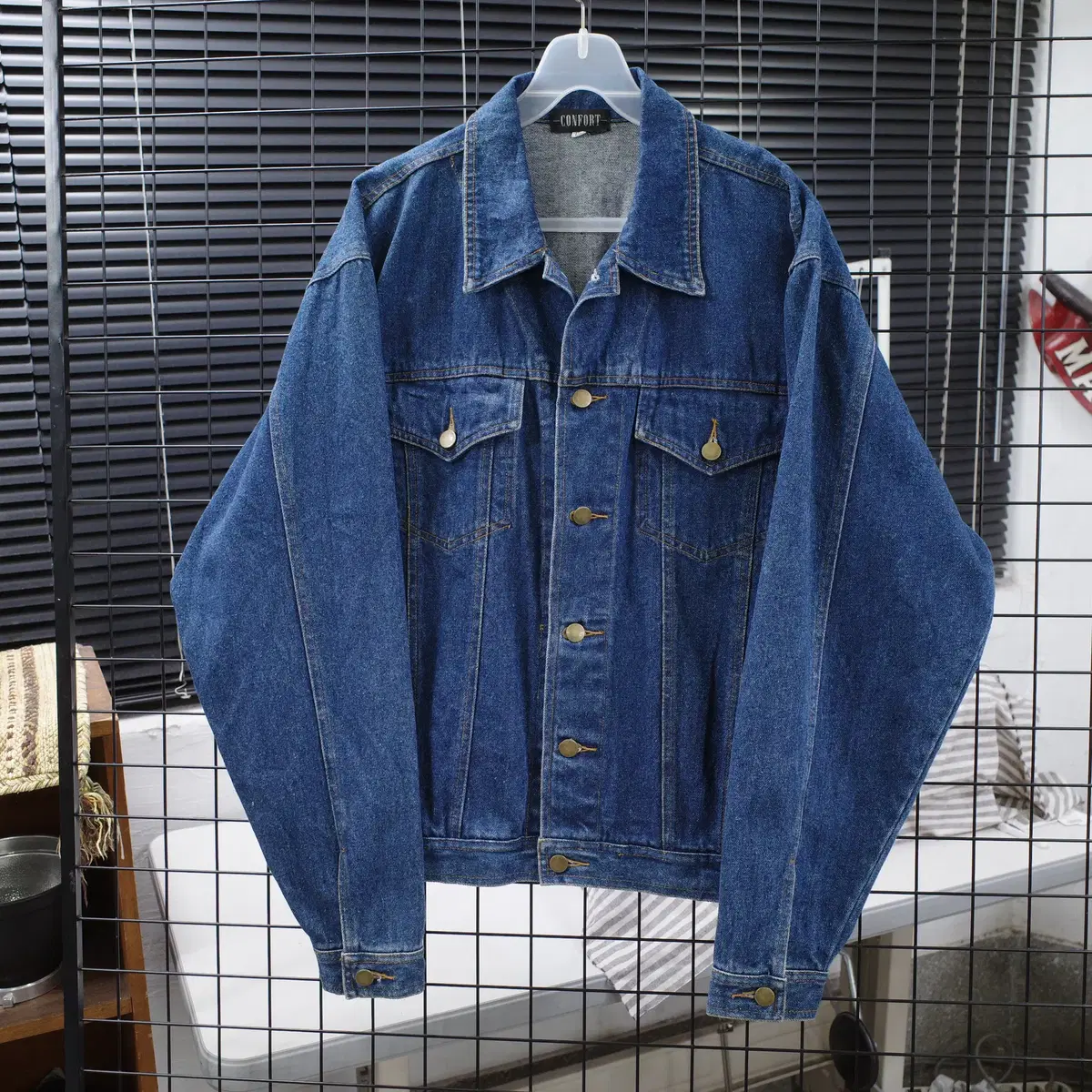 CONFORT Denim Jacket