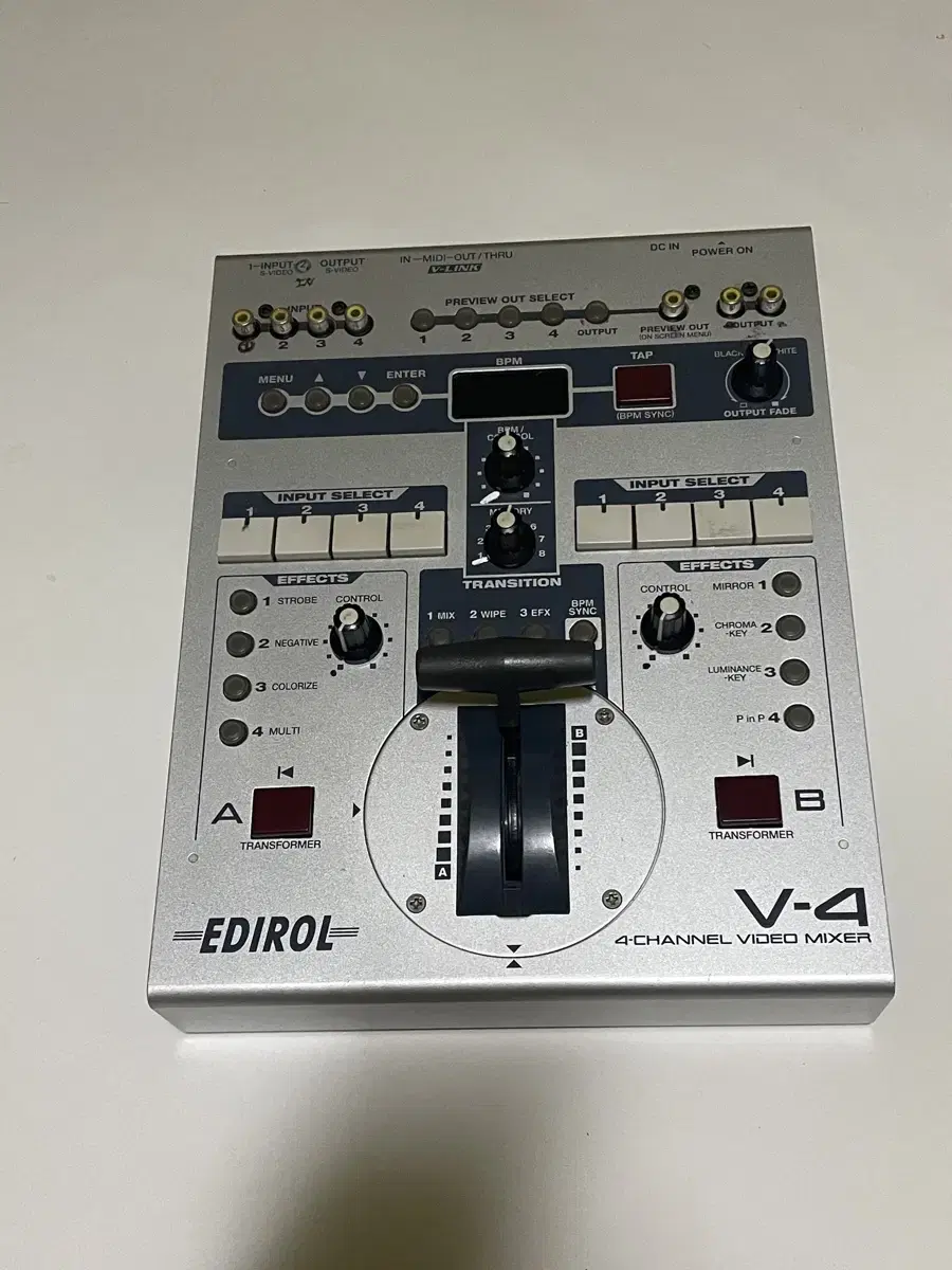 Edirol v-4 비디오믹서